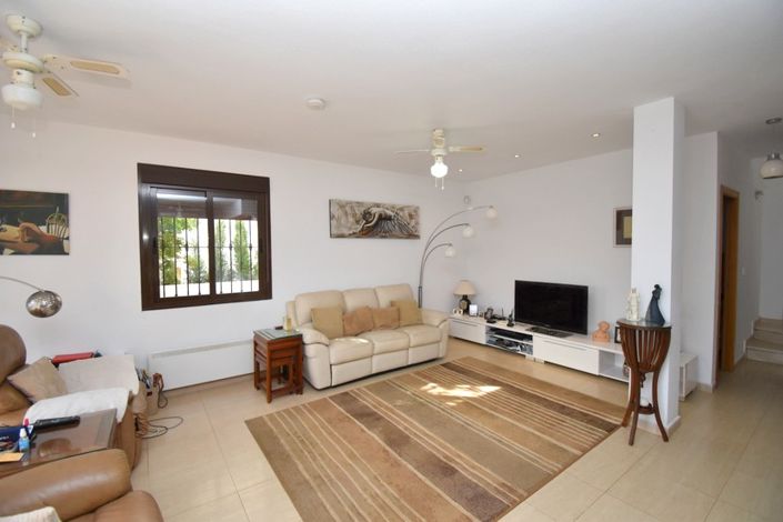 Image No.6-2 Bed Villa for sale