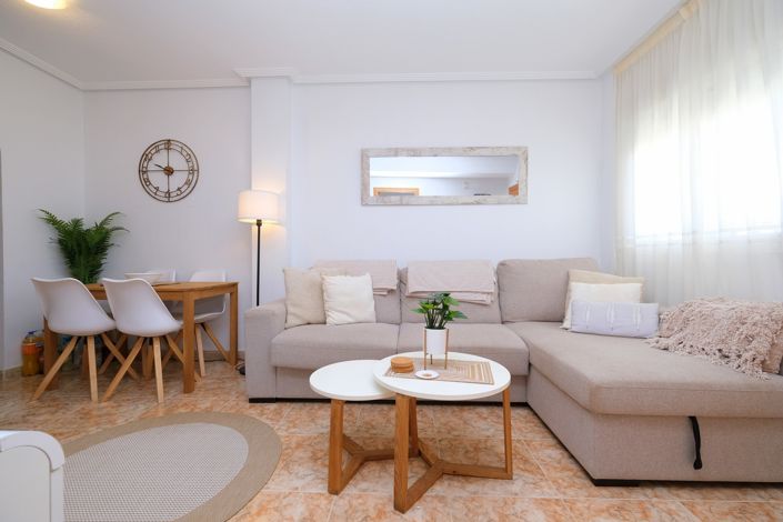 Image No.6-2 Bed Property for sale