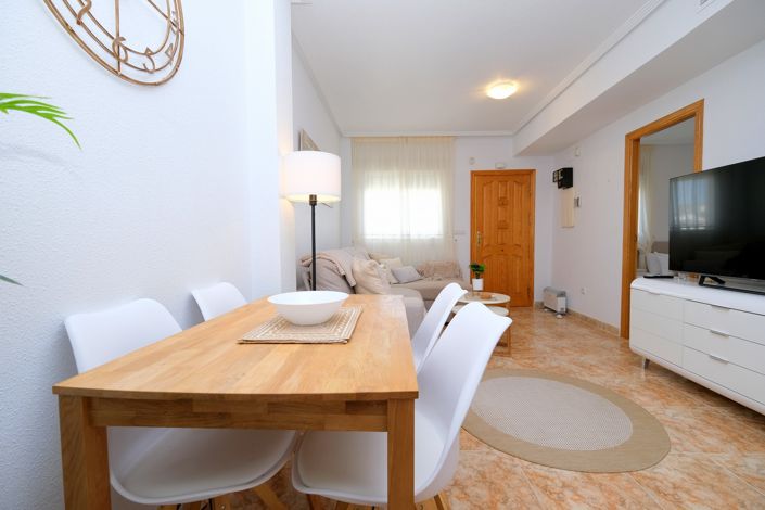 Image No.7-2 Bed Property for sale