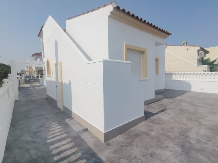 Image No.18-2 Bed Villa for sale