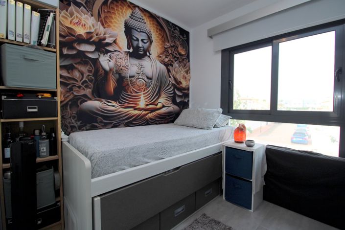 Image No.17-2 Bed Property for sale