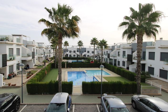 Image No.20-2 Bed Property for sale