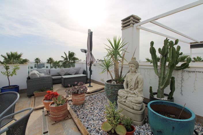 Image No.22-2 Bed Property for sale