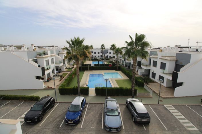 Image No.24-2 Bed Property for sale