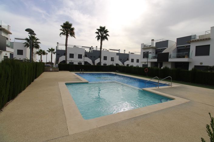 Image No.27-2 Bed Property for sale