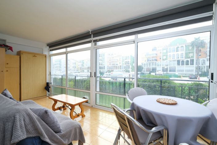 Image No.3-1 Bed Property for sale