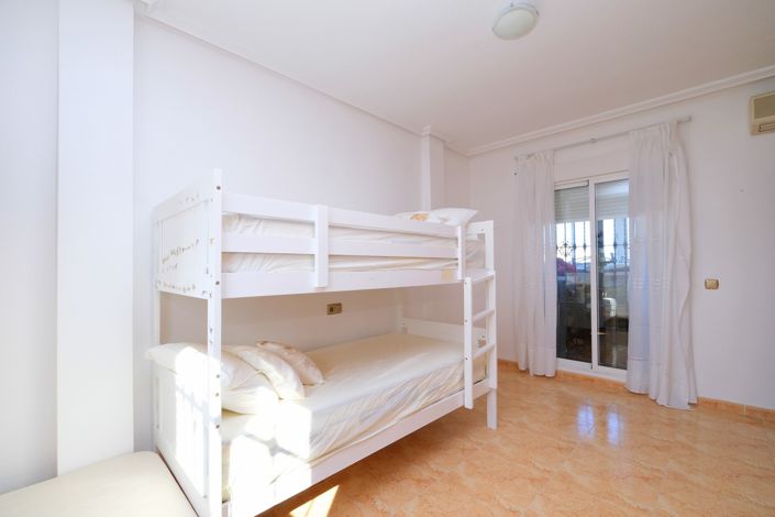 Image No.13-3 Bed Villa for sale