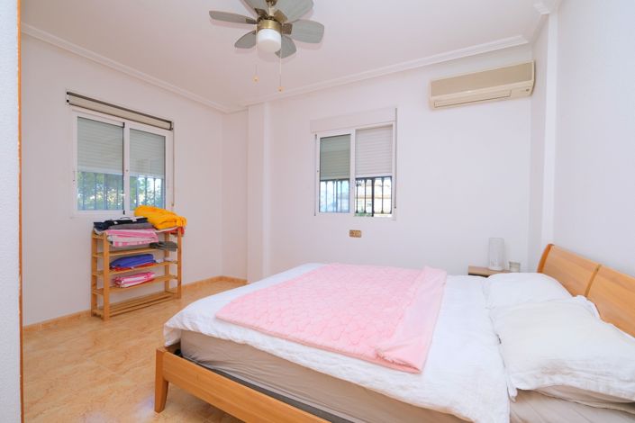 Image No.9-3 Bed Villa for sale