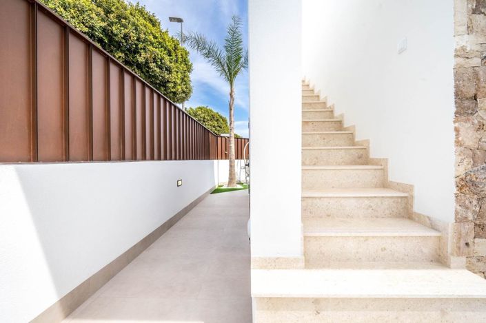 Image No.13-3 Bed Villa for sale