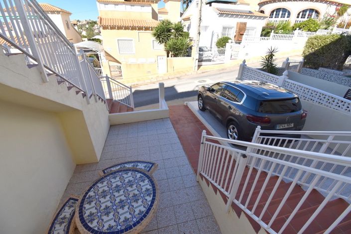 Image No.17-2 Bed Property for sale