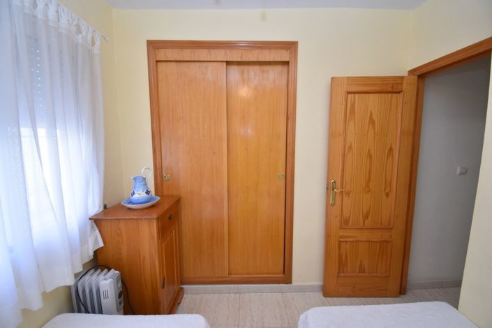 Image No.8-2 Bed Property for sale