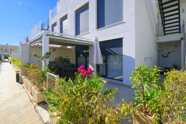 Image No.2-Propriété de 3 chambres à vendre à Punta Prima