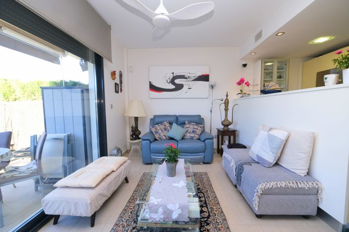 Image No.6-3 Bed Property for sale