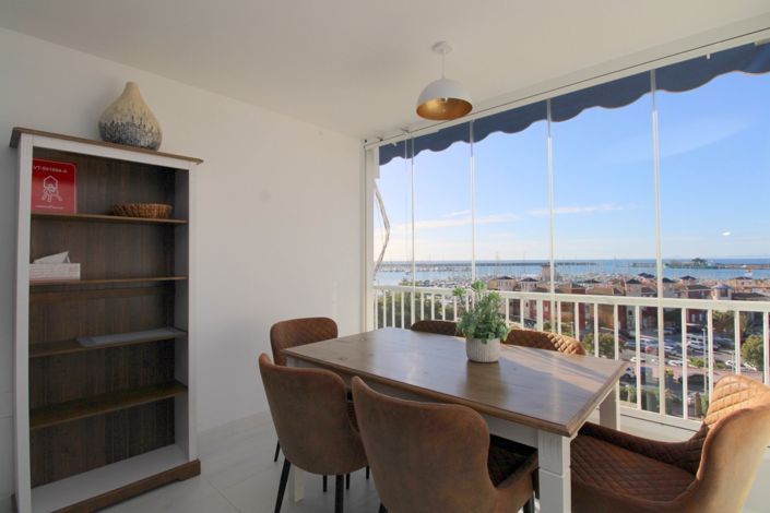 Image No.20-3 Bed Apartment for sale