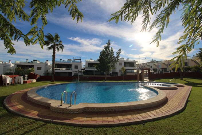 Image No.2-2 Bed Property for sale