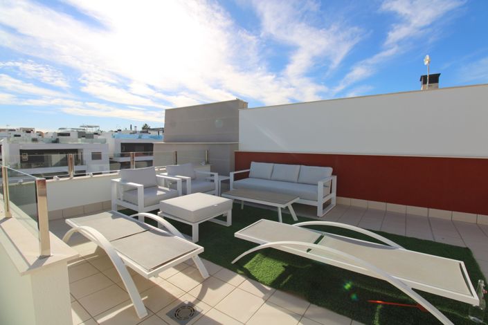 Image No.21-2 Bed Property for sale