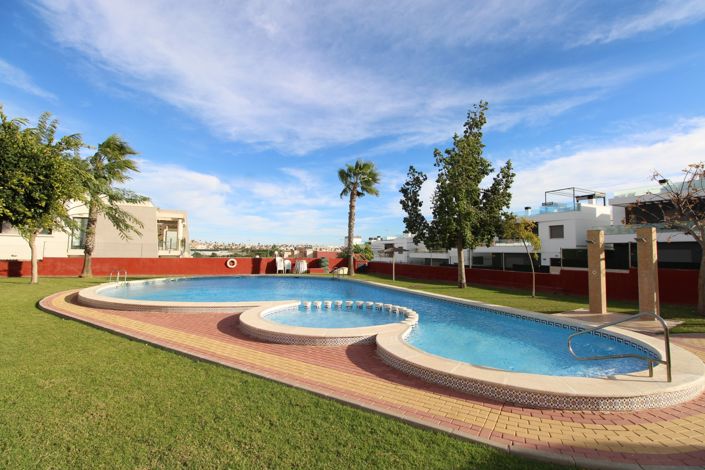 Image No.24-2 Bed Property for sale