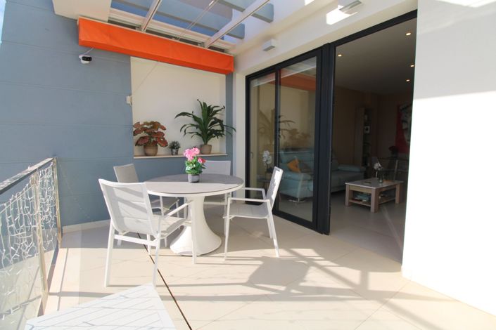 Image No.5-2 Bed Property for sale