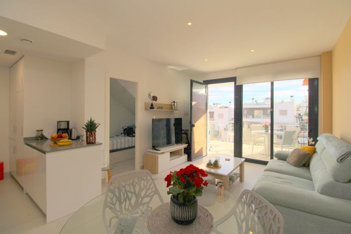 Image No.9-2 Bed Property for sale