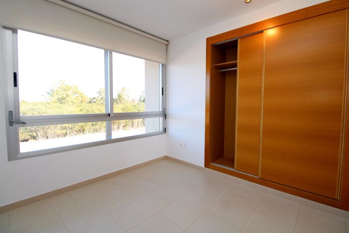 Image No.11-2 Bed Property for sale