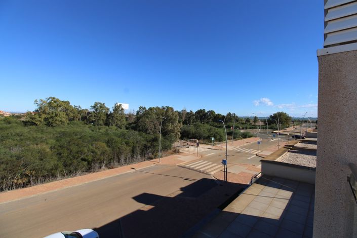 Image No.20-2 Bed Property for sale