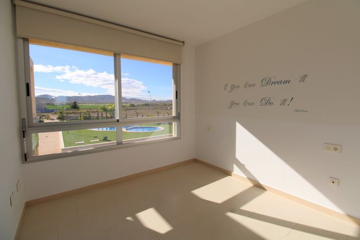 Image No.3-2 Bed Property for sale