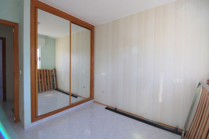 Image No.11-3 Bed Townhouse for sale