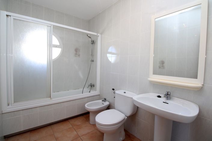 Image No.2-3 Bed Townhouse for sale