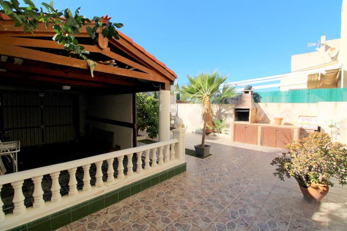 Image No.27-3 Bed Townhouse for sale