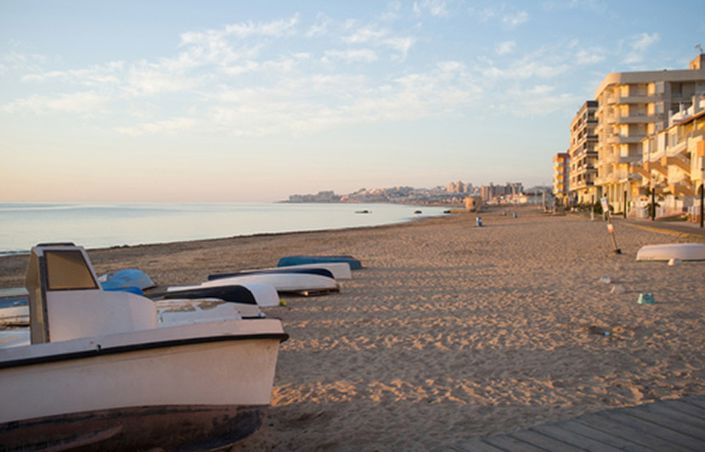 Image No.31-3 Bed Townhouse for sale