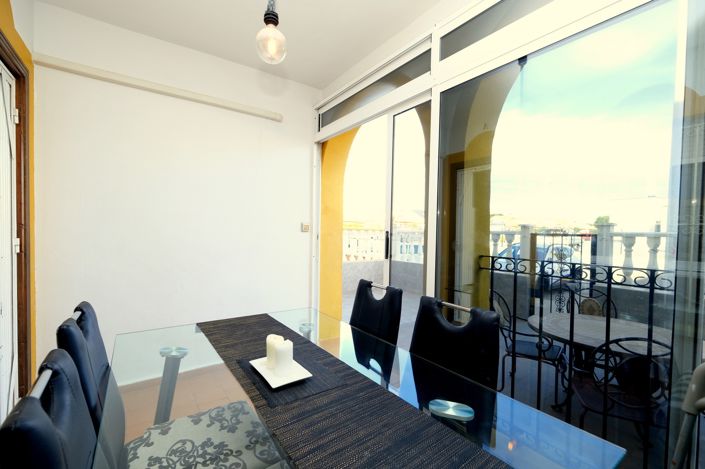 Image No.15-2 Bed Property for sale