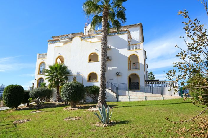 Image No.18-2 Bed Property for sale