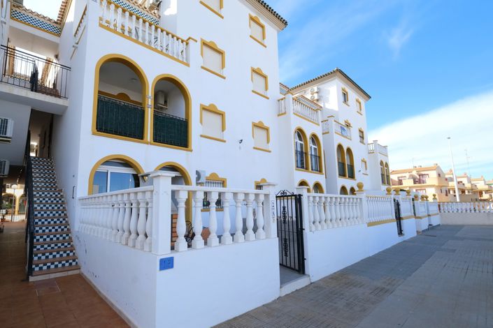 Image No.2-2 Bed Property for sale