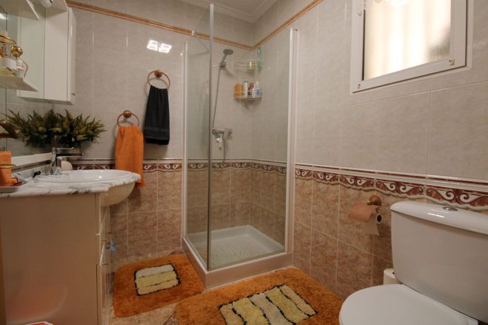 Image No.10-2 Bed Villa for sale