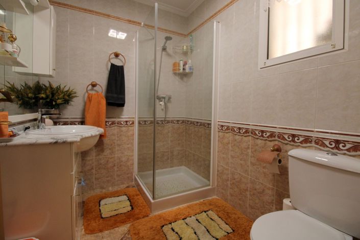 Image No.10-2 Bed Villa for sale