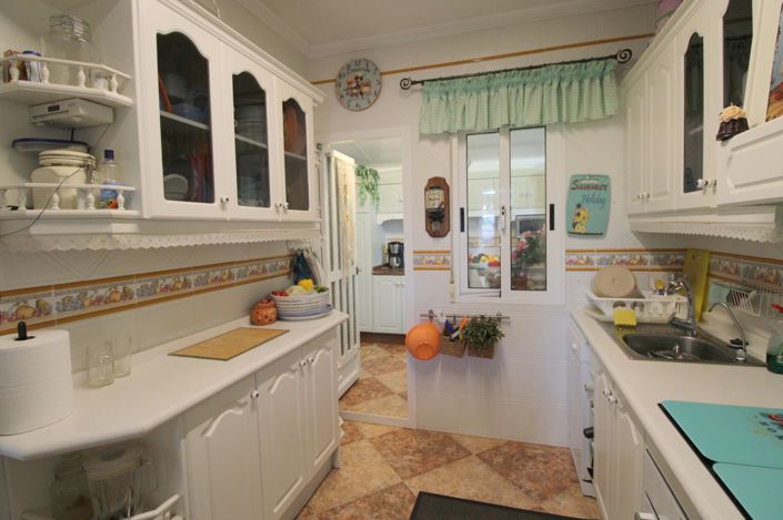 Image No.12-2 Bed Townhouse for sale