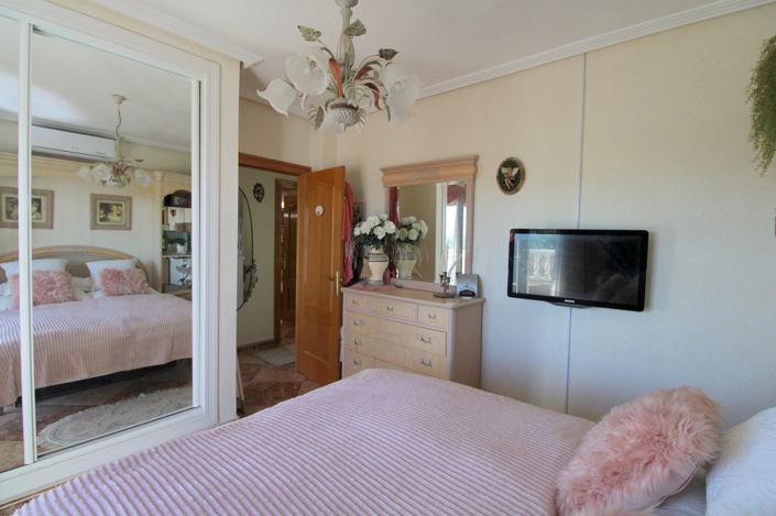 Image No.16-2 Bed Villa for sale