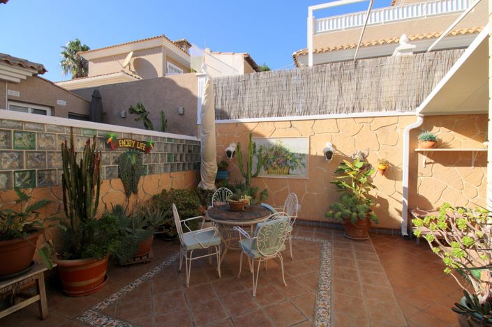 Image No.28-2 Bed Villa for sale