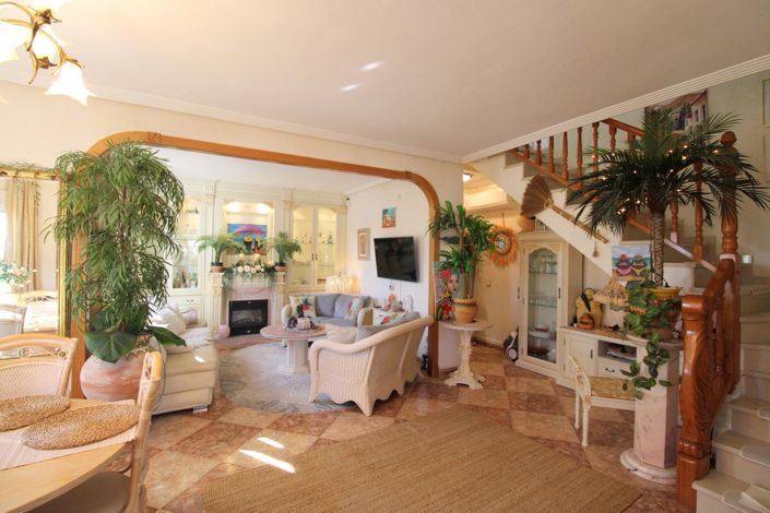 Image No.3-2 Bed Villa for sale