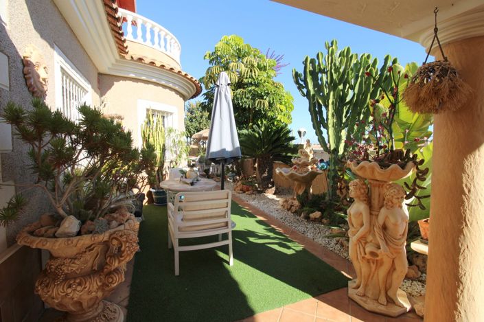 Image No.30-2 Bed Villa for sale