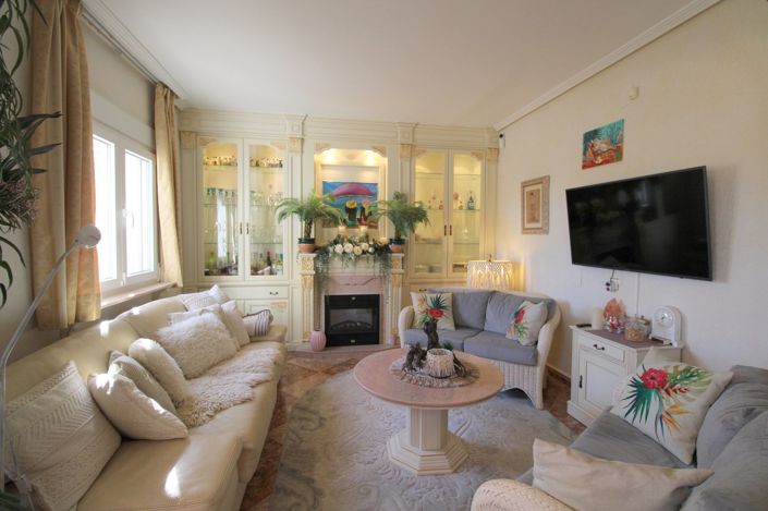 Image No.7-2 Bed Townhouse for sale