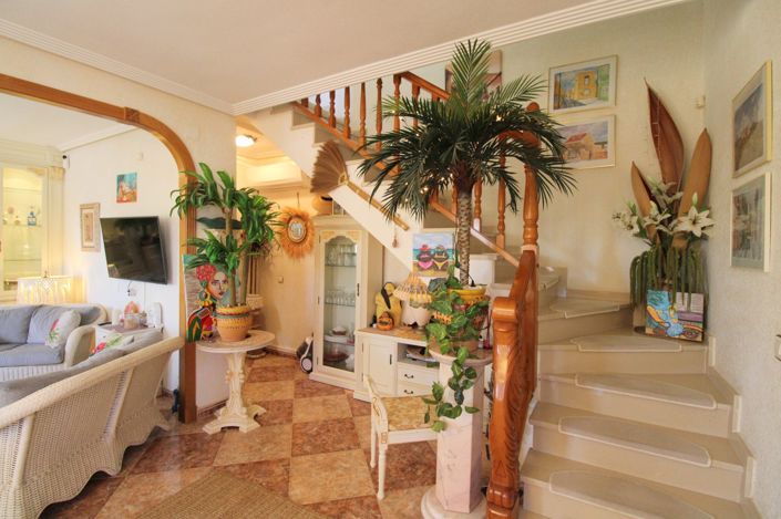 Image No.9-2 Bed Townhouse for sale