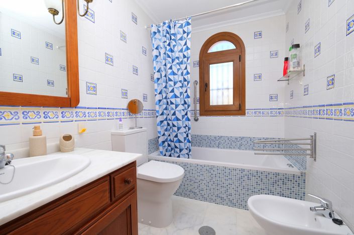 Image No.14-3 Bed Villa for sale