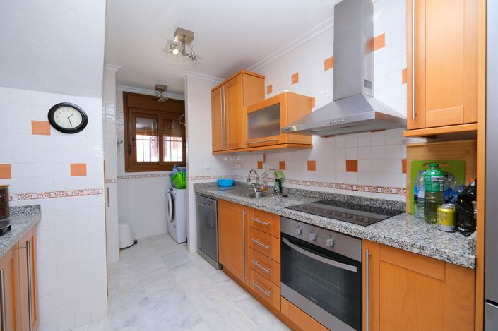 Image No.9-3 Bed Villa for sale