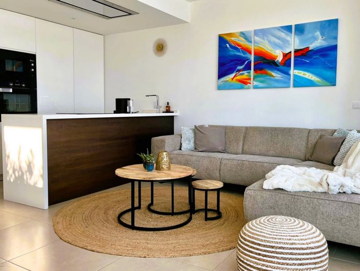 Image No.2-3 Bed Villa for sale