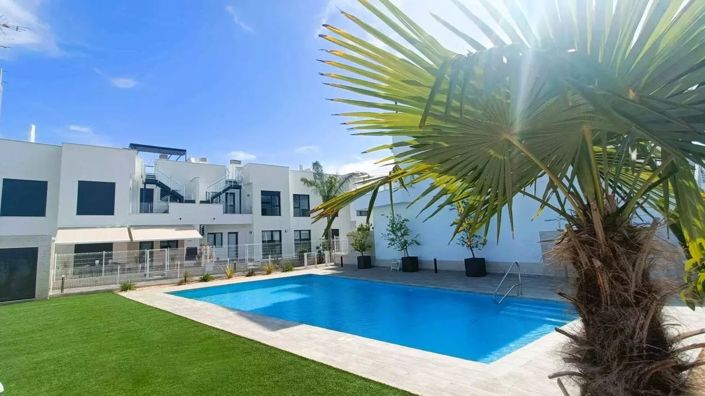 Image No.2-3 Bed Property for sale