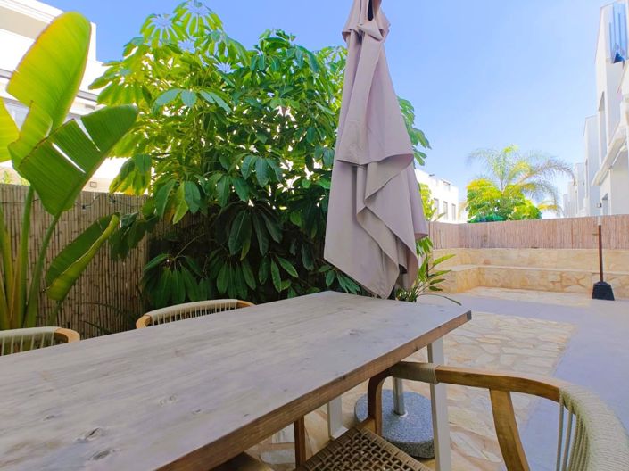 Image No.25-3 Bed Property for sale