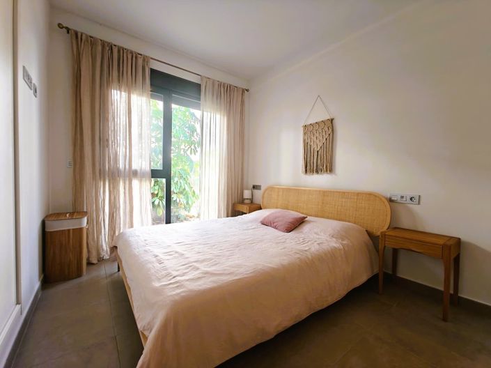 Image No.5-3 Bed Property for sale