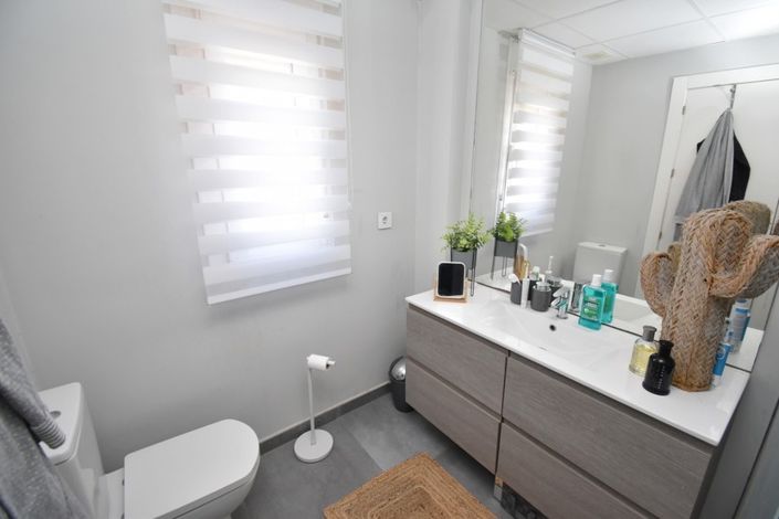 Image No.27-3 Bed Villa for sale