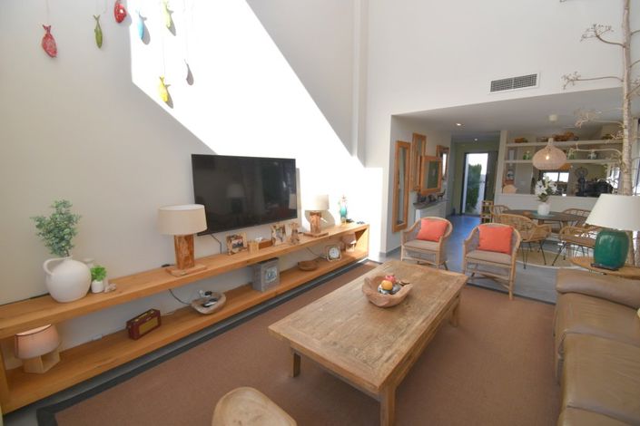 Image No.5-3 Bed Villa for sale